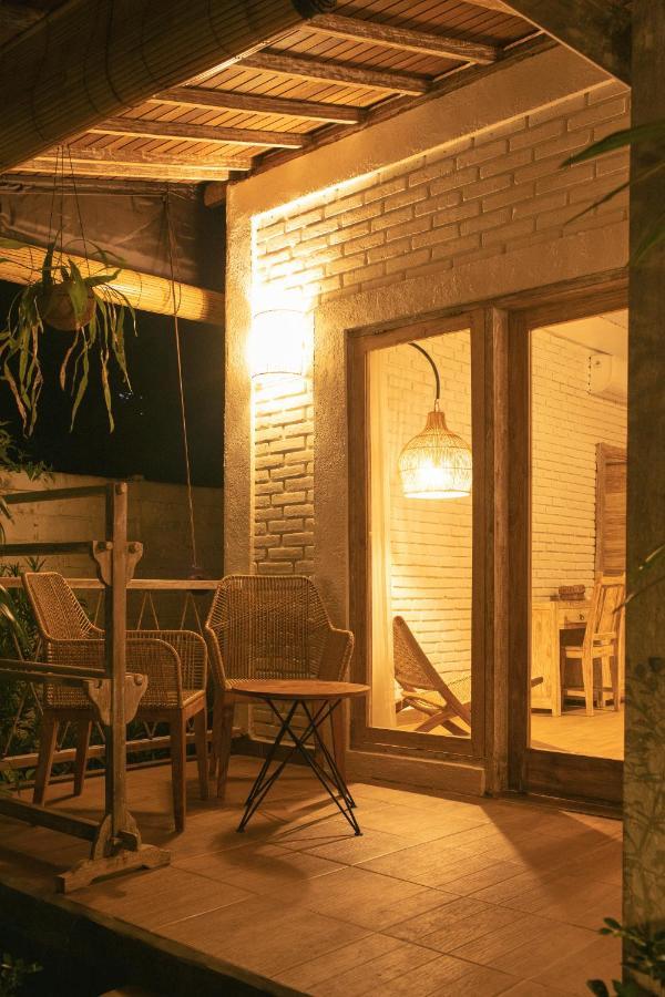Cari Surf Camp & Studio'S Uluwatu Exterior foto